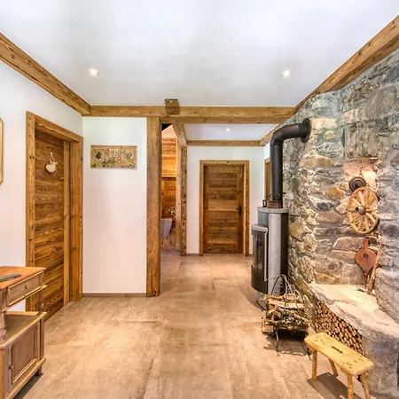 High-end Nature Hideaway - Ferme A Marius