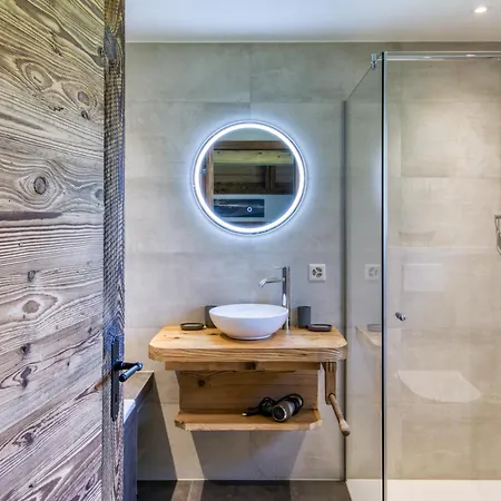 High-end Nature Hideaway - Ferme A Marius