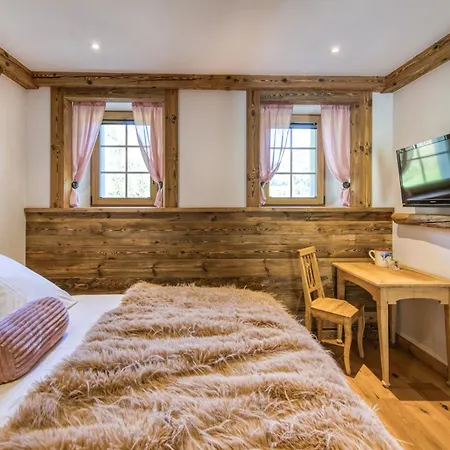 High-end Nature Hideaway - Ferme A Marius